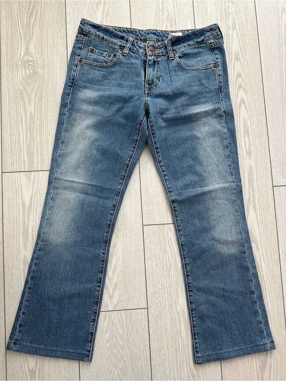 Classic Mid-Rise Blue Women's Jeans